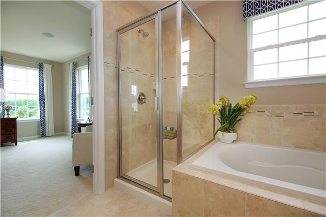 For Sale: 313 Parmley Ln Nashville, TN 37207