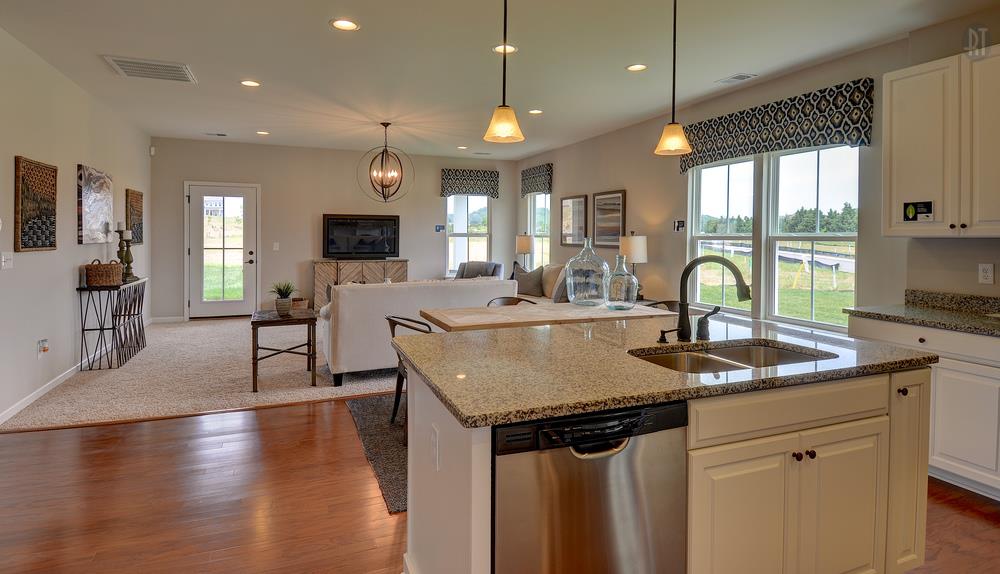 For Sale: 317 Parmley Dr Nashville, TN 37207