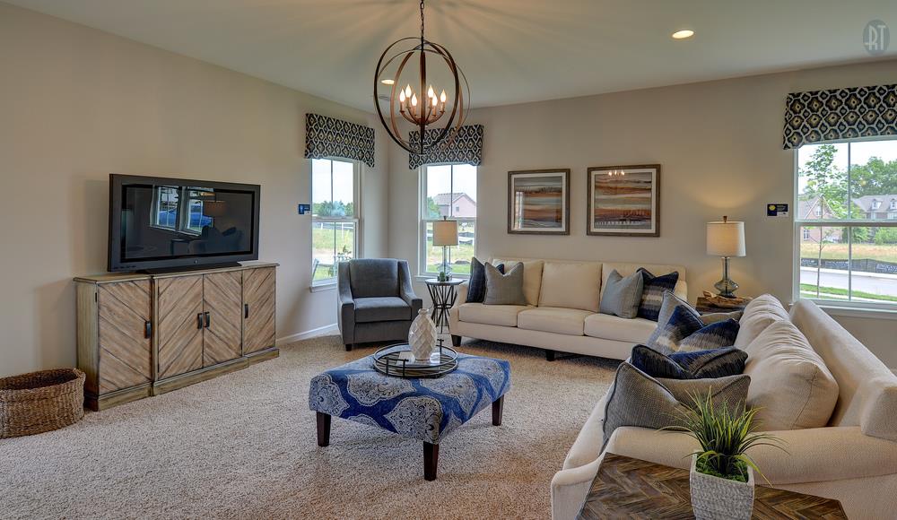 For Sale: 317 Parmley Dr Nashville, TN 37207