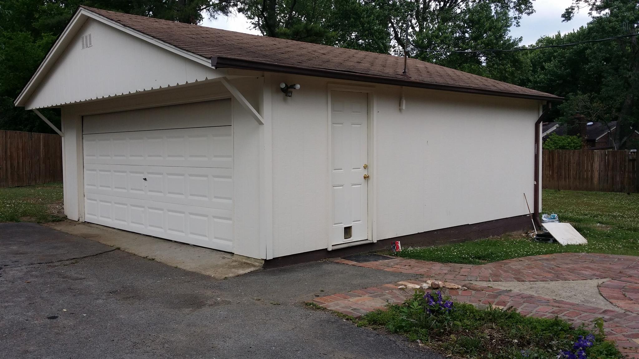 For Sale: 2512 David Dr Nashville, TN 37214