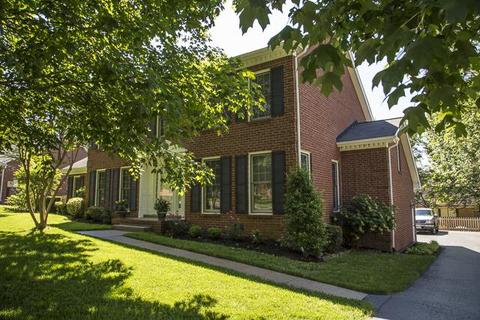 1305 Glengoyne Pl