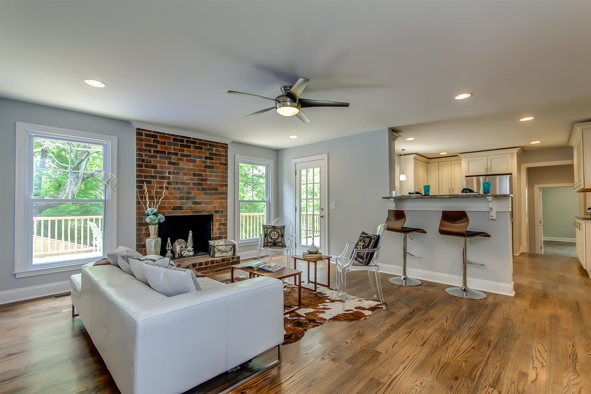 8409 Rolling Hills Dr, Nashville TN 37221