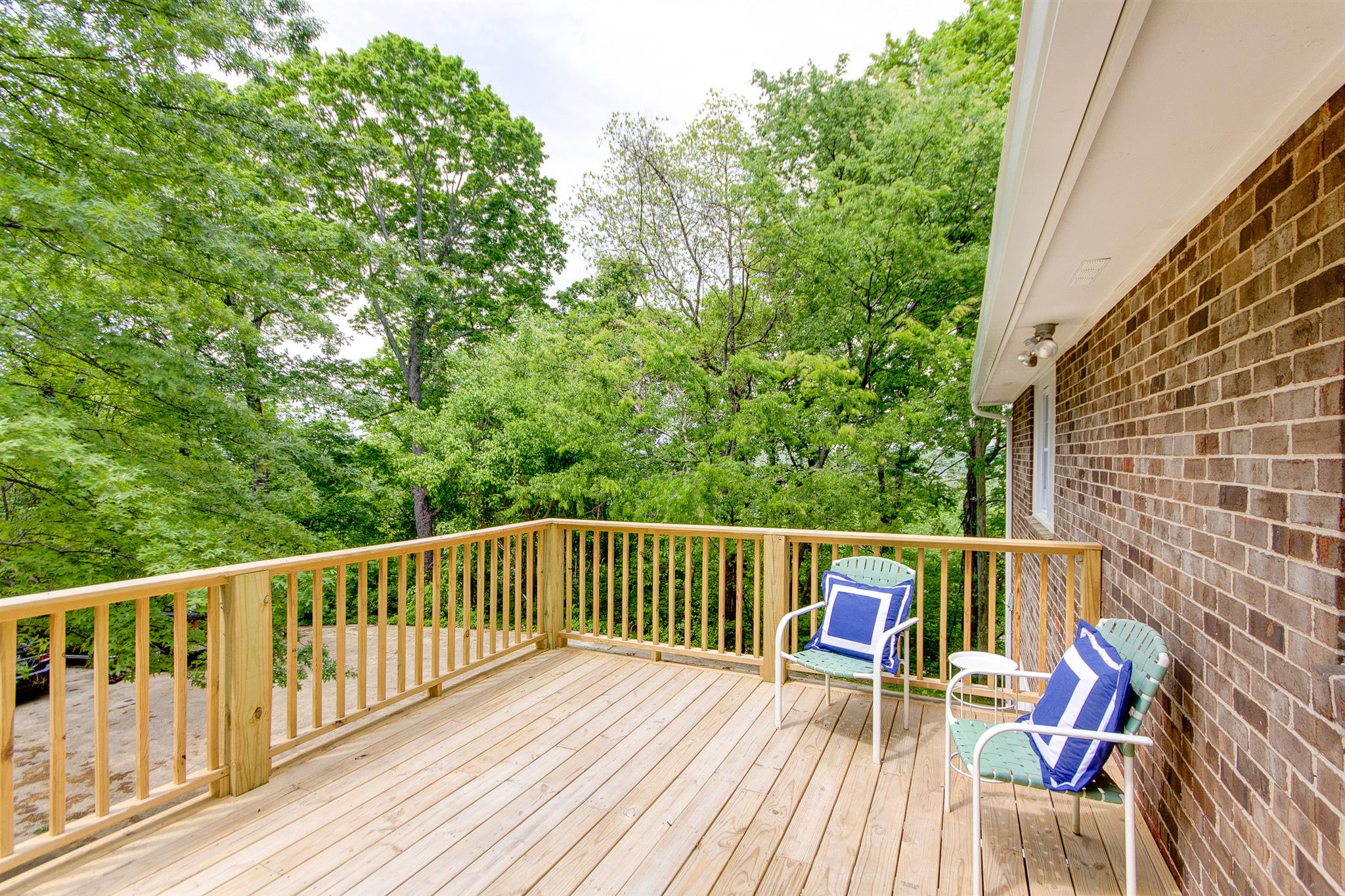 8409 Rolling Hills Dr, Nashville TN 37221