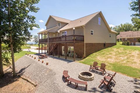 111 NE Covenant Dr #1