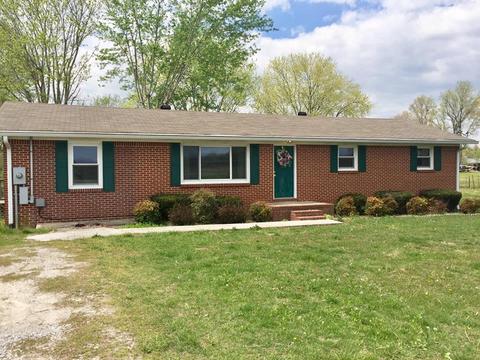 413 Circle Dr