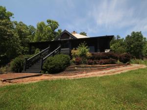 For Sale: 1131 Reagan Valley Rd Tellico Plains, TN 37385