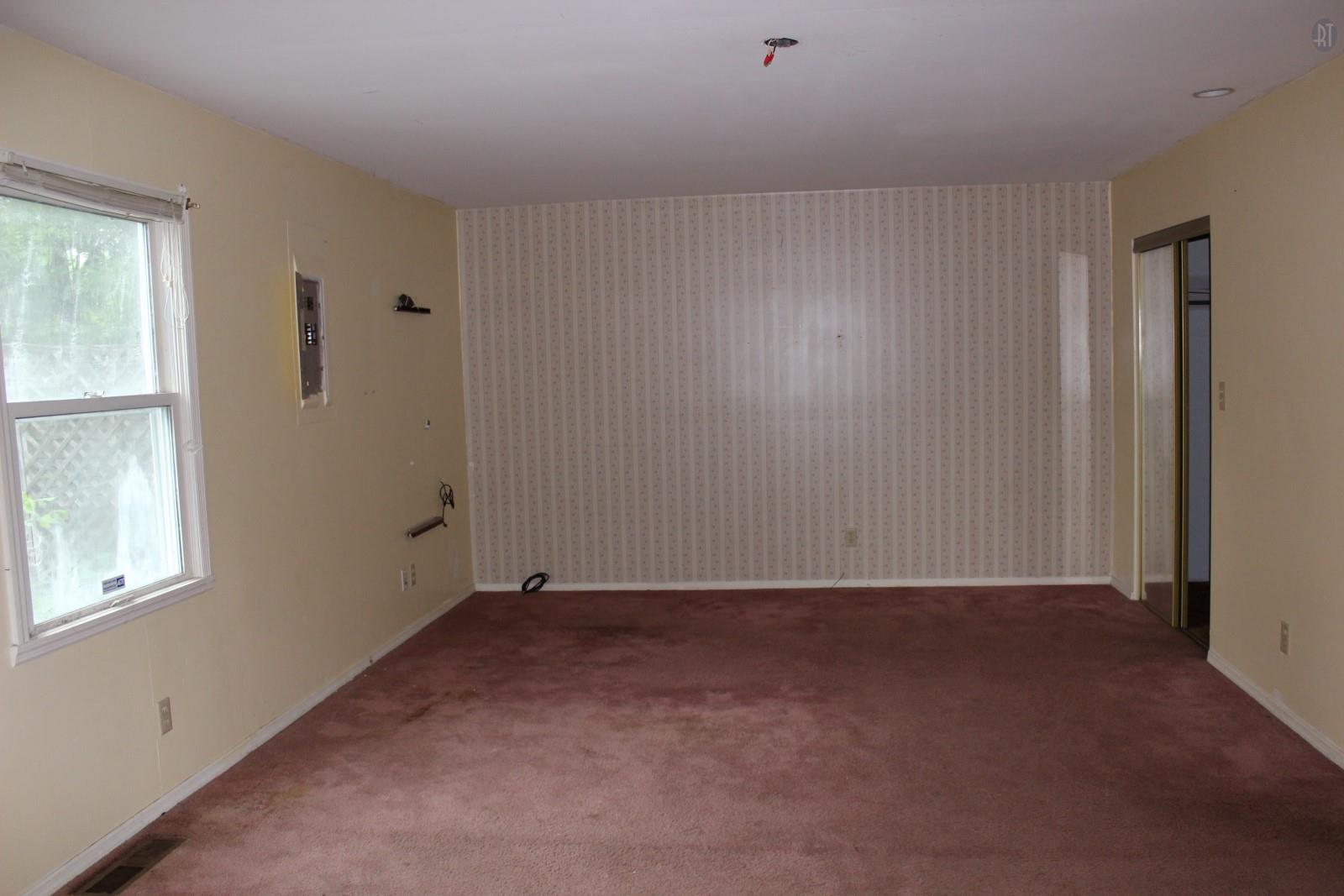 For Sale: 803 W Hickory St Tullahoma, TN 37388
