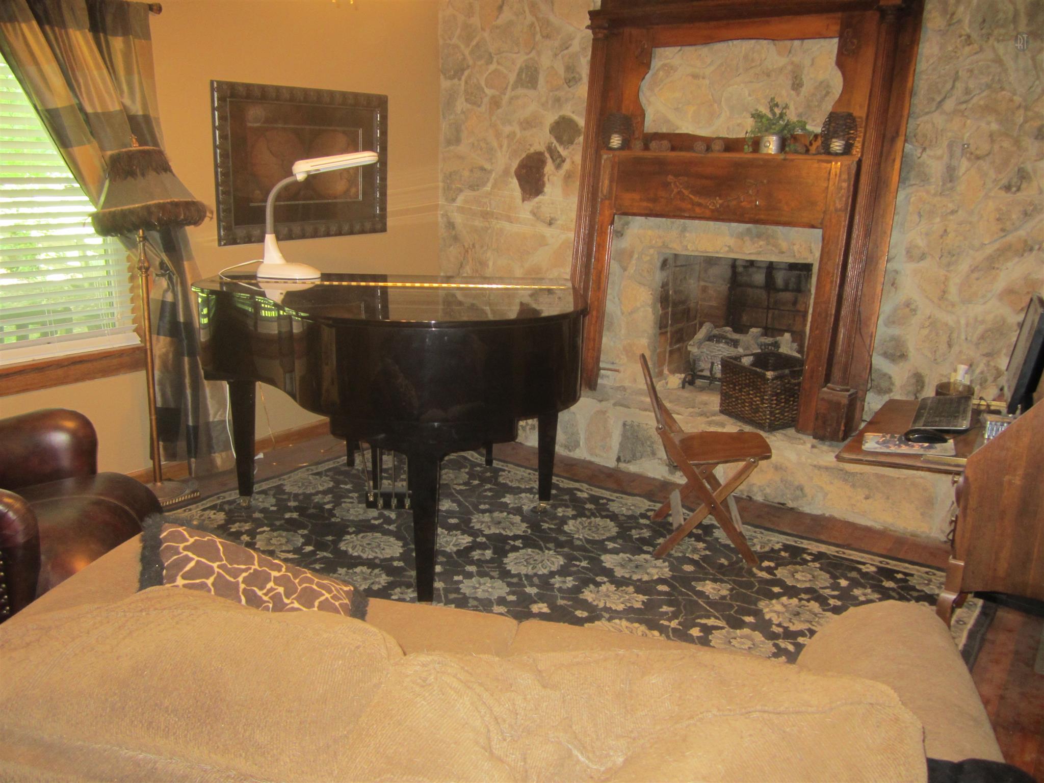 For Sale: 186 K J Ln Tullahoma, TN 37388