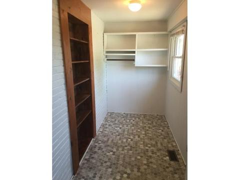 1507 E Unaka Ave