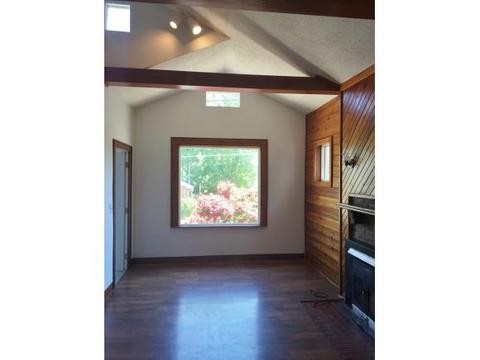 1507 E Unaka Ave