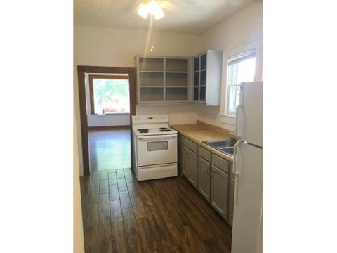 1507 E Unaka Ave