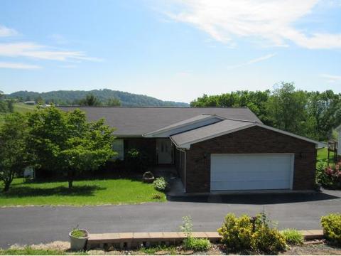 112 Kelly Ln