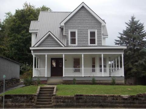 707 Taylor St