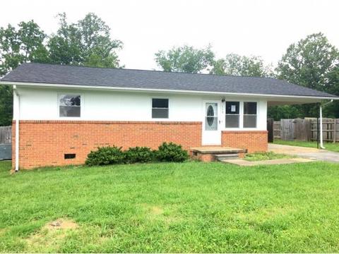 210 E Cottage
