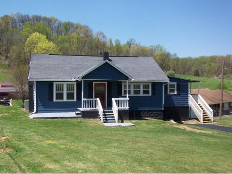 210 E Cottage