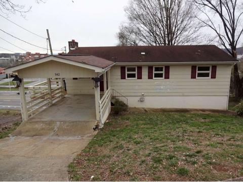 444 Eastley Ct #D