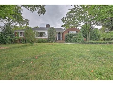 209 Canongate Rd