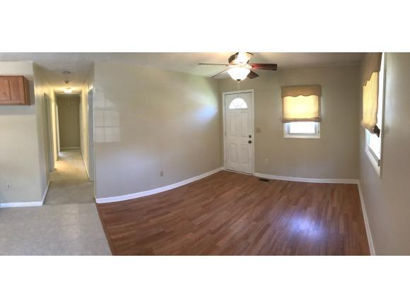 3305 Memorial Blvd