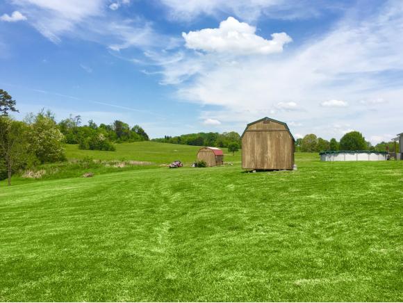 1252 Redbird Ln, Dandridge TN 37725