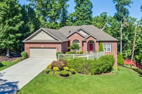 120 Kenosha Ln