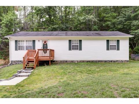 210 Livesay Cir