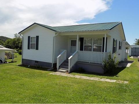 210 Livesay Cir