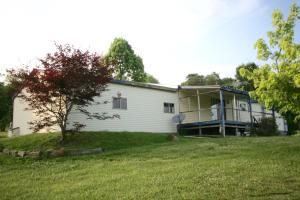 For Sale: 685 Lees Chapel Rd Sweetwater, TN 37874