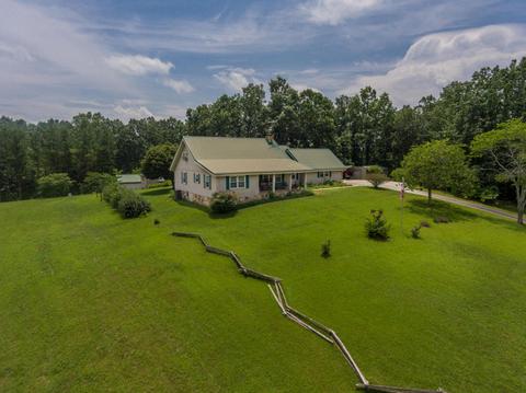323 Chestnut Dr