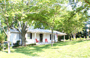 For Sale: 1501 Bradshaw Garden Dr Knoxville, TN 37912