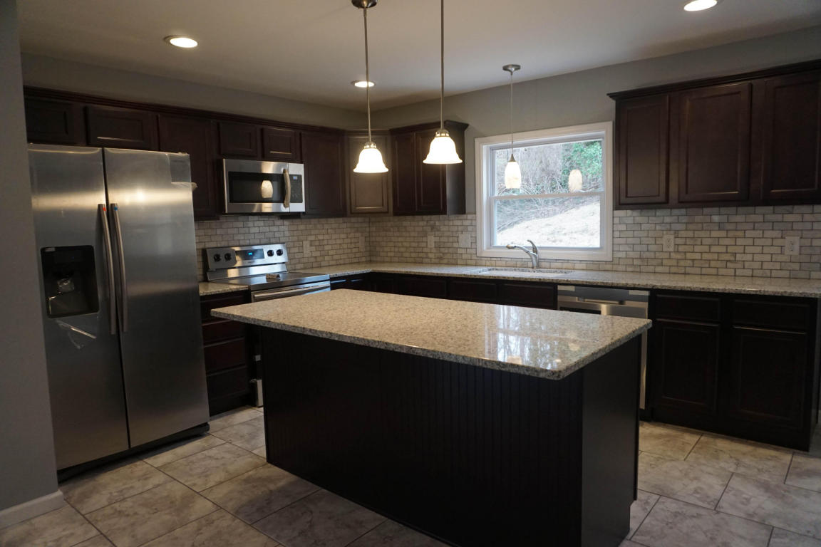 4407 Shangri-la Dr