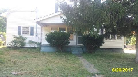 3819 Riverview Dr