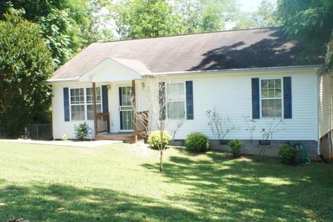 3819 Riverview Dr