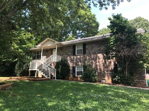 6907 Dogwood Dr