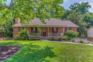 For Sale: 7716 Christin Lee Cir Knoxville, TN 37931