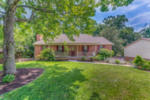 For Sale: 7716 Christin Lee Cir Knoxville, TN 37931
