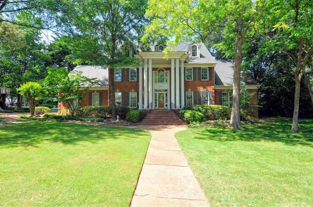 1832 Swynford Ln