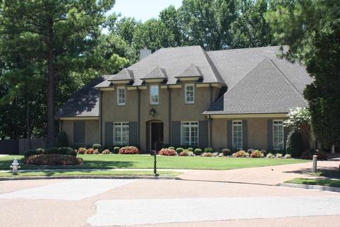 2556 Woodhurst Cv