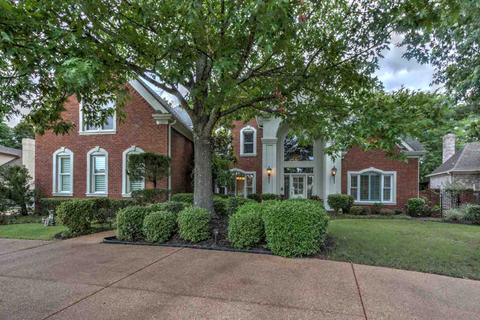 2556 Woodhurst Cv