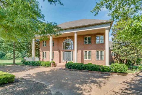 2556 Woodhurst Cv