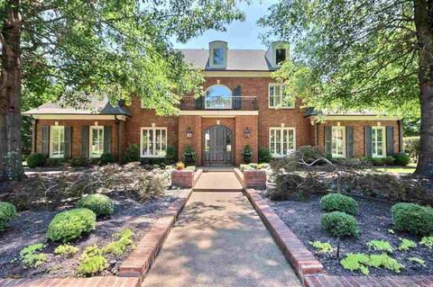 2556 Woodhurst Cv
