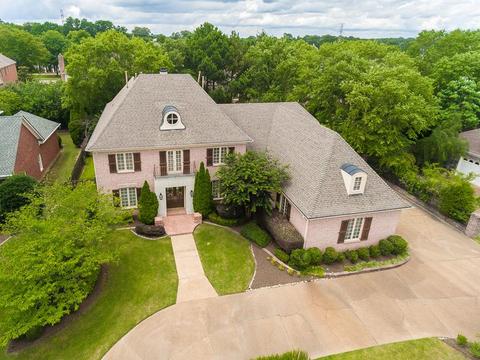 2556 Woodhurst Cv