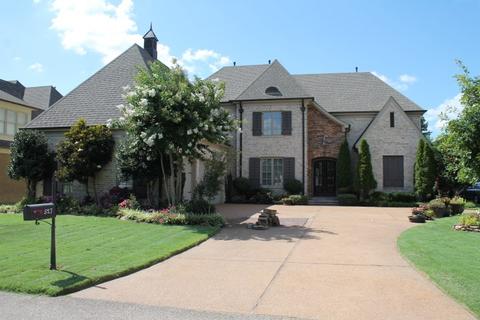 1700 Totty Ln