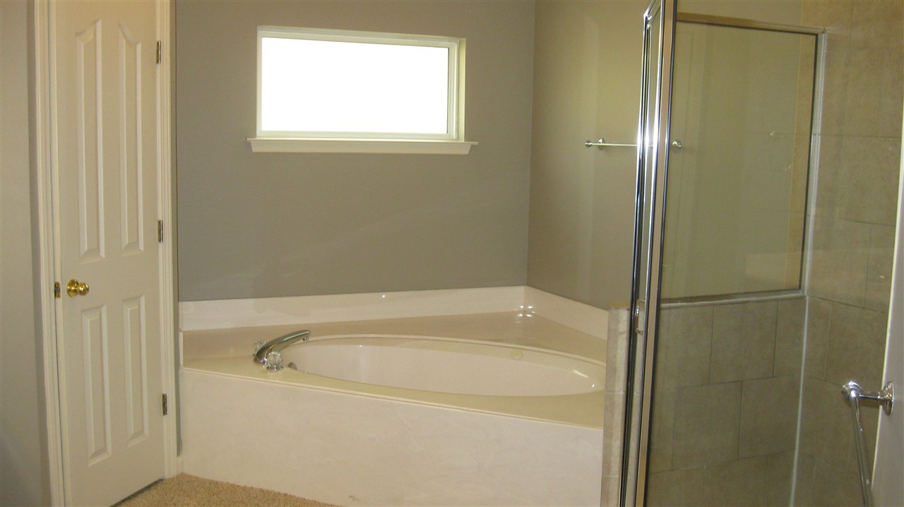 1416 Bardwell Cv