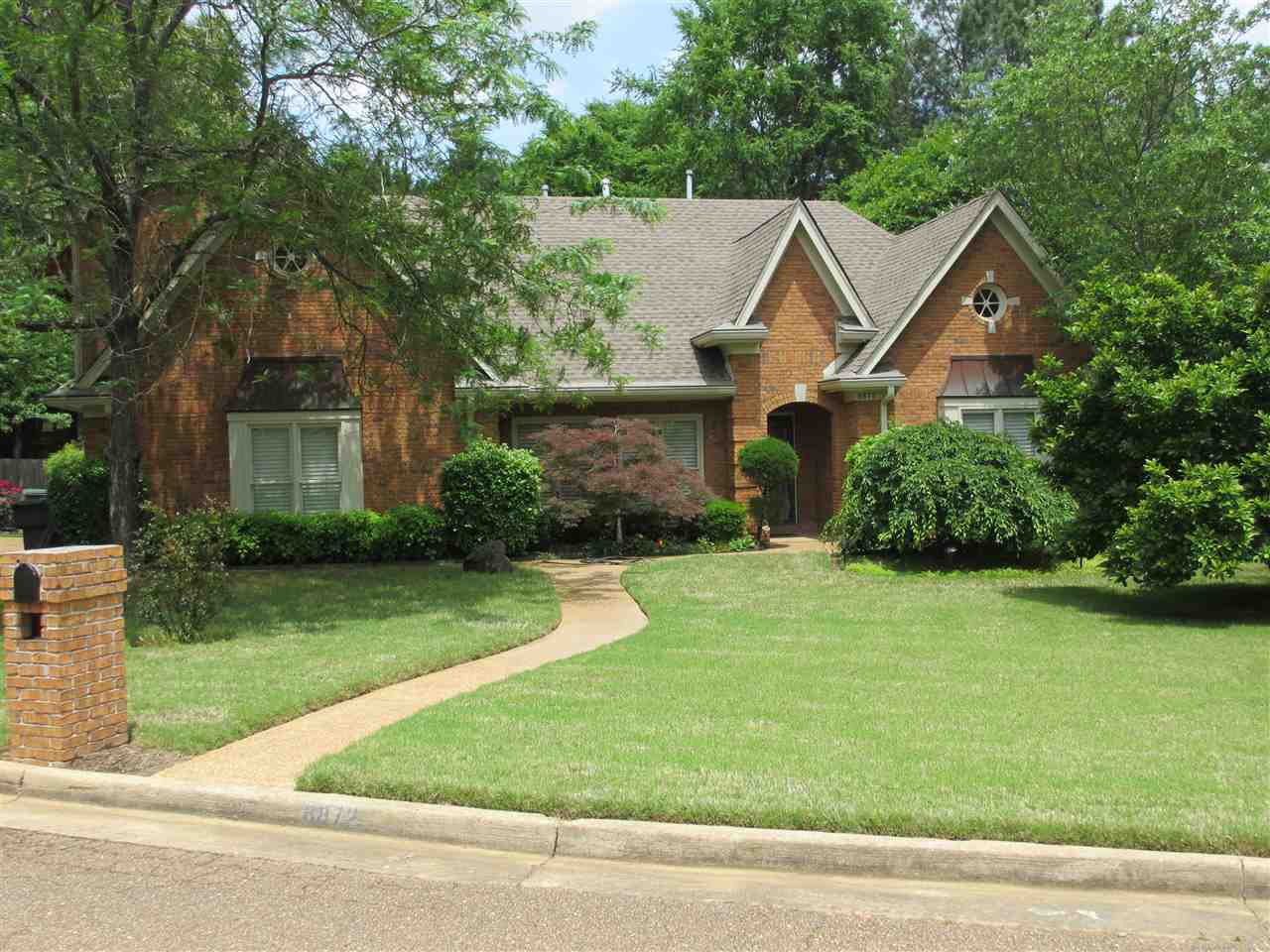 For Sale: 8872 Plantation Trail Cv Cordova, TN 38018