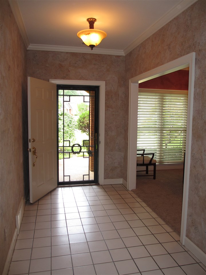 For Sale: 8872 Plantation Trail Cv Cordova, TN 38018