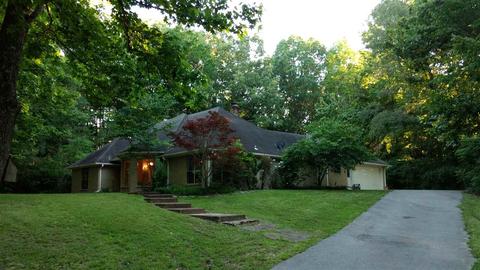 215 Meadow Ridge Dr