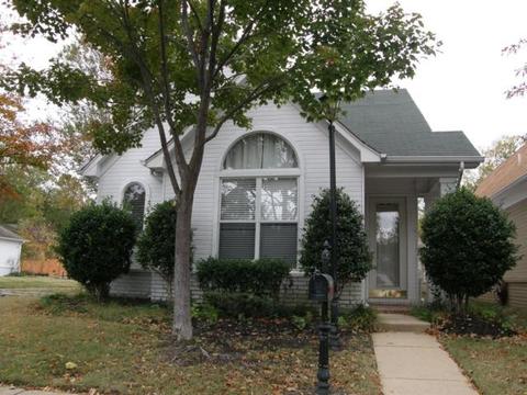 1127 Harbor River Cv