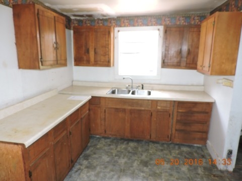 For Sale: 1530 Harrison St Memphis, TN 38108