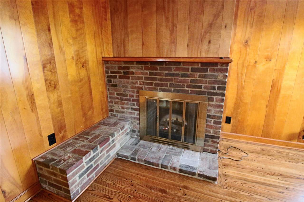 1536 Colonial Rd