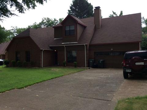 7753 Shadowland Dr
